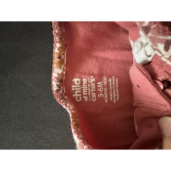 5/$10 Carters 3-6 months pink and floral pattern onesie/bosysuit - Picture 2 of 3